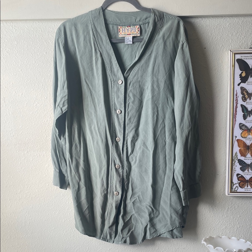 Vintage Hype Silk sage green long sleeve button down tunic top
